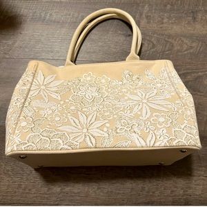 New! Neiman Marcus/Oscar Del Le Rente Tote